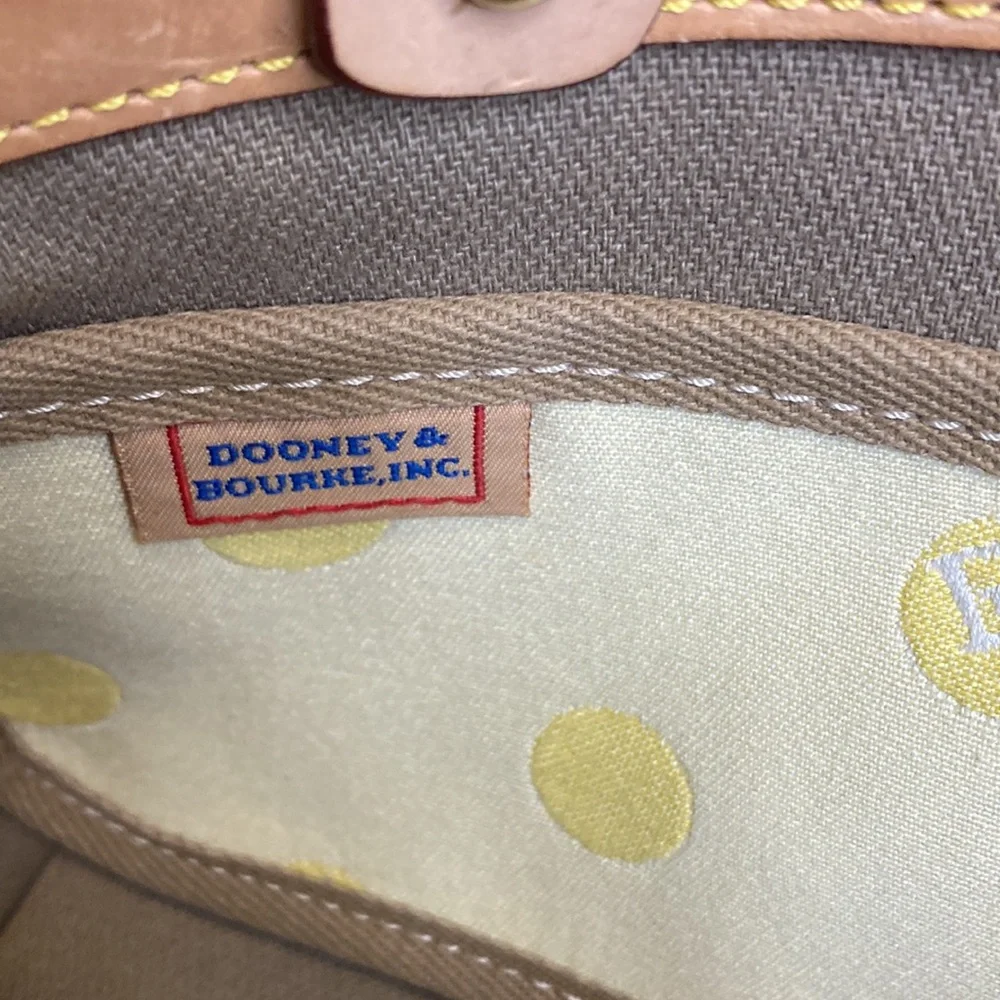 Dooney and Bourne yellow polka dot shoulder bag - Picture 8 of 9